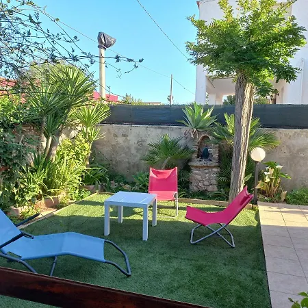 Casa de Férias Villetta Granelli A Due Passi Dal Mare *